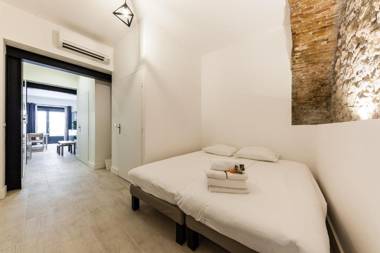 Chez Nous - 7 Appartements sur le Vieux Port