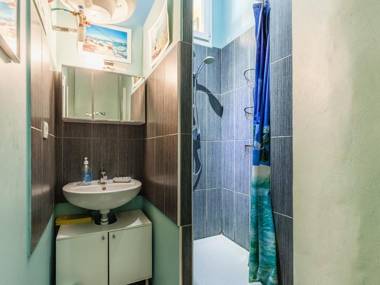 Le Ptit Jaune- Terrasse sur le Vieux Port