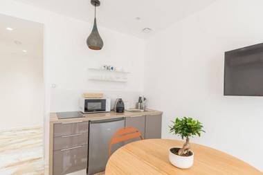 Renovated apartment on the Old Port