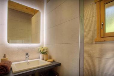 Chalet Marinaka - OVO Network