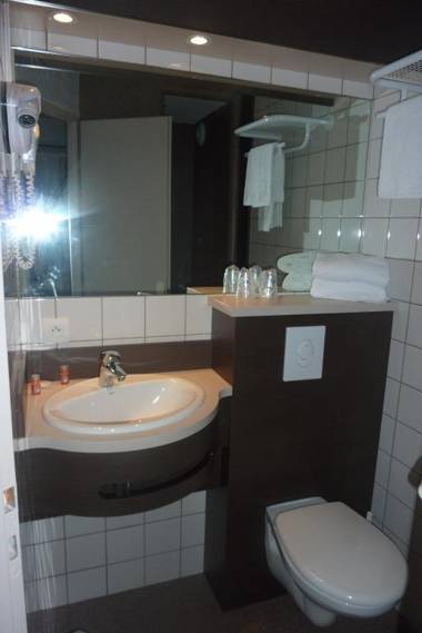 The Originals City Hôtel Hélios Roanne Nord (Inter-Hotel)