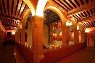 Cour des Loges Lyon a member of Radisson Individuals