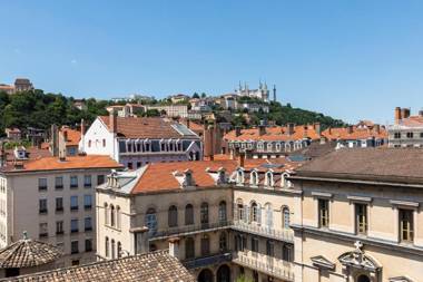 DIFY - Adelaide Perrin