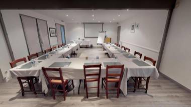 Kyriad Chantilly Sud - Luzarches