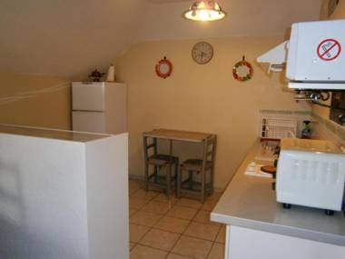 Appartement d'une chambre avec jacuzzi jardin clos et wifi a Lourdes