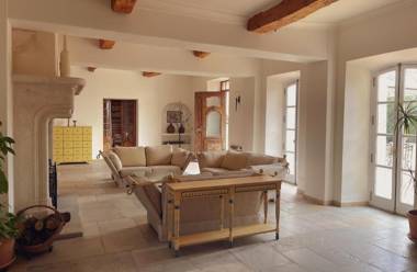 Château les Crostes