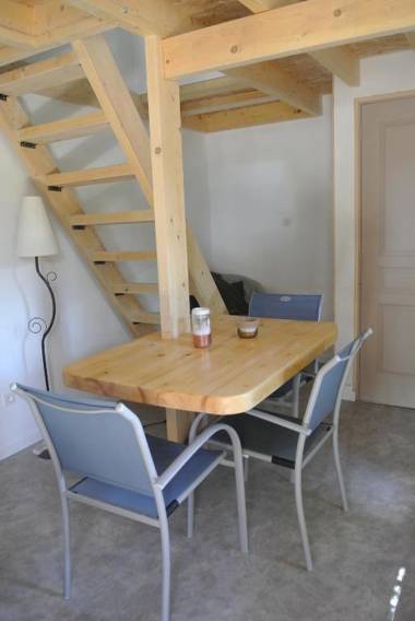 LA MAISON DES "BOIS"