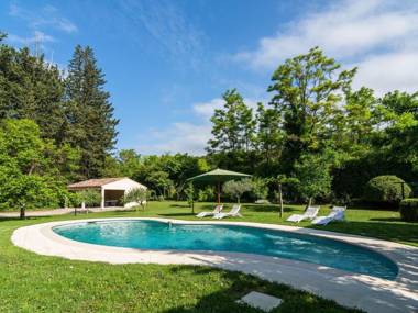 Inviting villa in Lorgues with enclosed garden