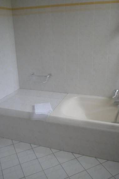 Logis Hotel du Parc-Restaurant - Le Rouget de Lisle