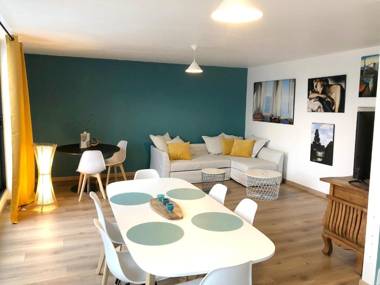 Maison de 3 chambres a Locquirec a 50 m de la plage avec vue sur la mer terrasse amenagee et wifi