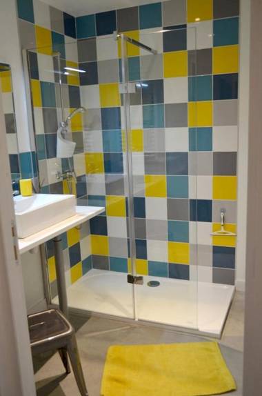 Maison de 3 chambres a Locquirec a 50 m de la plage avec vue sur la mer terrasse amenagee et wifi