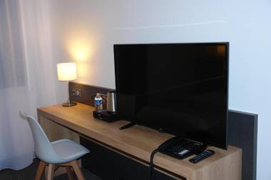 Brit Hotel Confort Loches