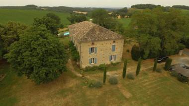 Au Mas Des Calmettes