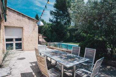 Charming secluded house with a private outdoor pool