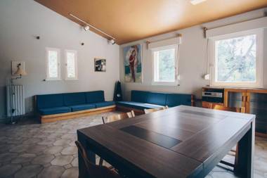 Charming secluded house with a private outdoor pool