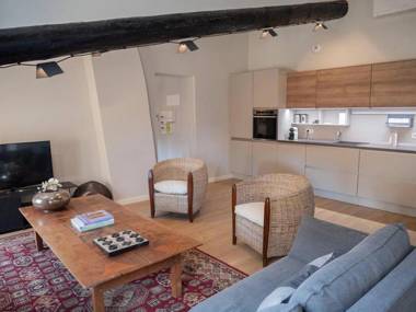Cozy Nest In The Center Of Isle Sur La Sorgue For 4 People