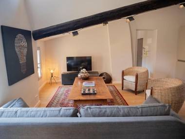 Cozy Nest In The Center Of Isle Sur La Sorgue For 4 People