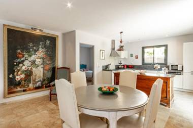 La Verdière - Contemporary house with garden and private pool