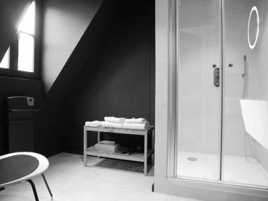 Le Chat Qui Dort - Vieux Lille II