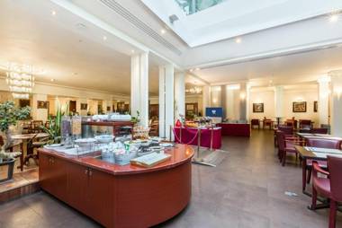 Evergreen Laurel Hotel