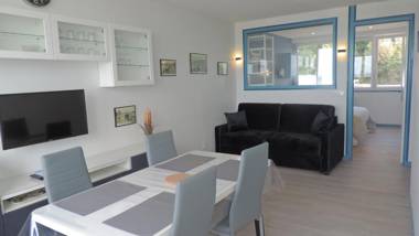 FRONT DE MER ET FALAISE 317 1er Étage Lit fait Wifi Parking