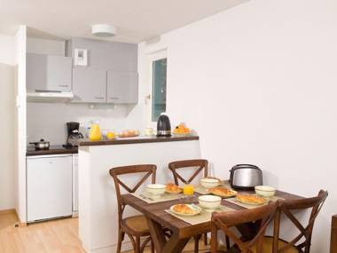 Cozy apartment with dishwasher near the port of Le Teich