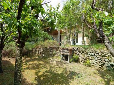 Beautiful house on hilltop with private pool and a river 800 meters away