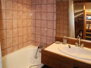 Studio Les Orres 1 pièce 4 personnes - FR-1-322-407