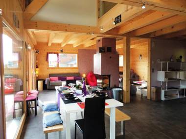 Chalet de 5 chambres avec jardin amenage et wifi a Les Gets a 1 km des pistes