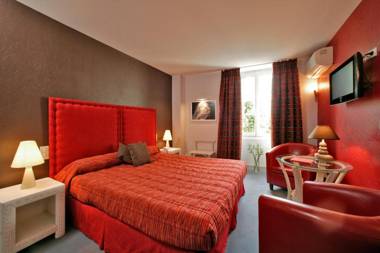 Hostellerie du Passeur - Hôtel & Restaurant - Climatisation et Piscine chauffée