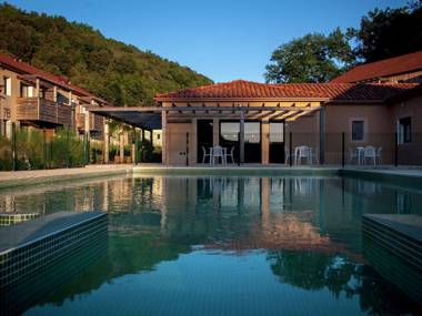 Nice apartment at a shared swimming pool in the Dordogne