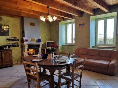 Gîte Les Estables 3 pièces 6 personnes - FR-1-582-148