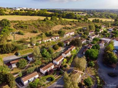 Adonis Les Epesses By Olydea