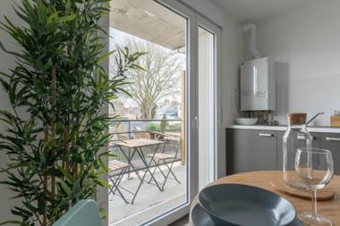 CAMILLE - Studio proche gare wifi arrivée 24 24