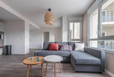 LAURA - Appartement proche gare arrivée 24 24