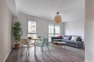 NATHAN - Appartement proche gare arrivée 24 24