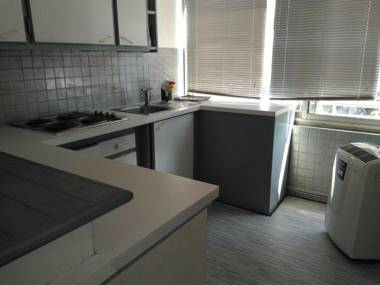 Apartment Bormes-les-Mimosas 2 bedrooms 6 persons - FR-1-308-48