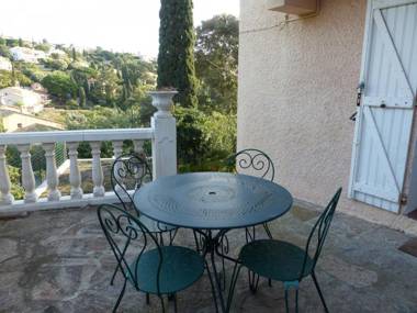 Appartement Le Lavandou 2 pièces 4 personnes - FR-1-308-121