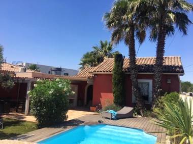 Villa de 3 chambres a Agde a 200 m de la plage avec piscine privee et terrasse amenagee