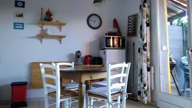 Maison de 2 chambres avec vue sur le lac piscine partagee et jardin clos a Le Barcares