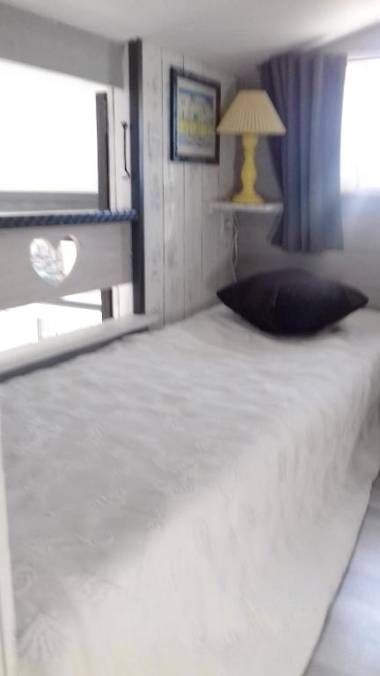 Maison de 2 chambres avec jardin clos et wifi a La Rochelle