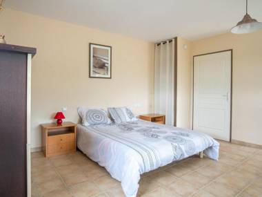 Alluring Holiday Home in Largentière with Swimming Pool