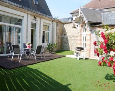 Les Hôtes d’Eloise