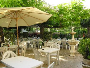 Appart'Hôtel Les Tilleuls