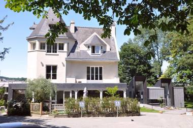 Le Clos Du Pontic Logis et Cit'Hotel