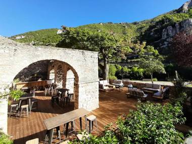 Hôtel-Restaurant Le Manoir De Montesquiou