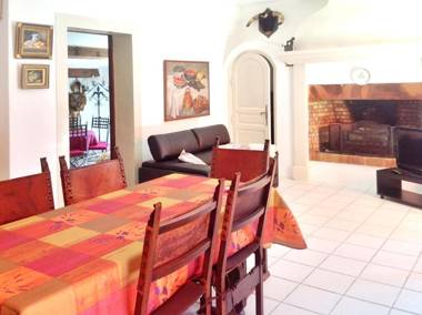 Villa de 4 chambres avec piscine privee jardin clos et wifi a La Gaude