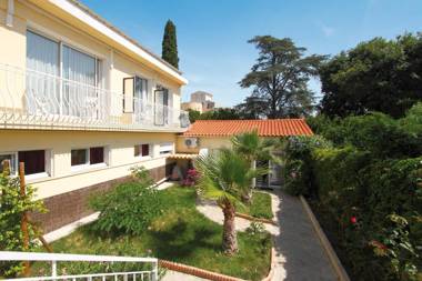 Hôtel La Croix de Malte