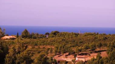 Appartement de 2 chambres avec vue sur la mer jacuzzi et jardin clos a La Cadiere d'Azur a 5 km de la plage