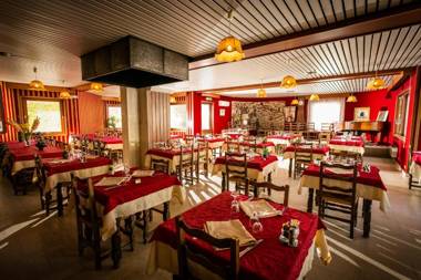 Logis Hotel Restaurant Du Commerce